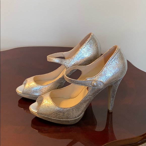 Steven by Steve Madden Silver Metallic Heels - Picture 4 of 8